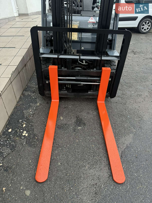 Вилочний навантажувач Toyota 02-8FGF15 2019 в Вінниці