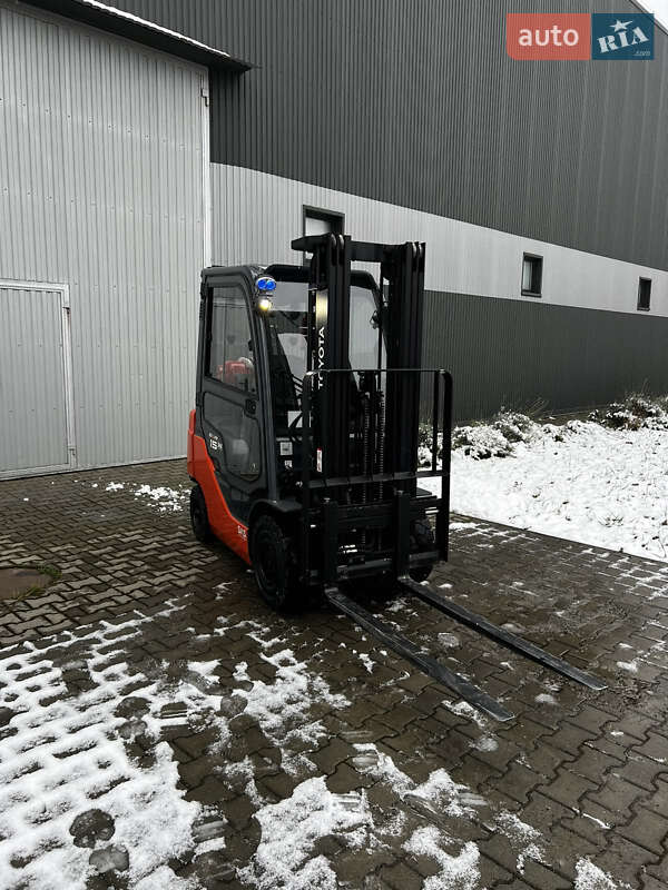 Вилочний навантажувач Toyota 02-8FGF15 2018 в Києві