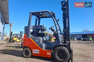 Вилочный погрузчик Toyota 02-8FGF15 2011 в Радехове