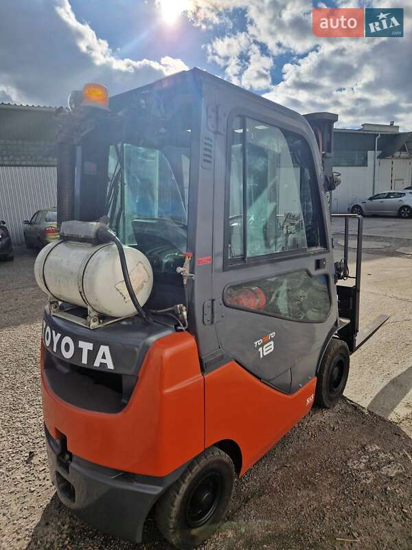 Вилочный погрузчик Toyota 02-8FGF18 2016 в Киеве фото 6 Вилочный погрузчик Toyota 02-8FGF18 2016 в Киеве