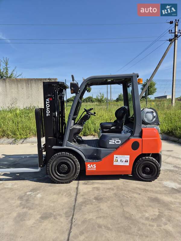 Toyota 02-8FGF20 2017
