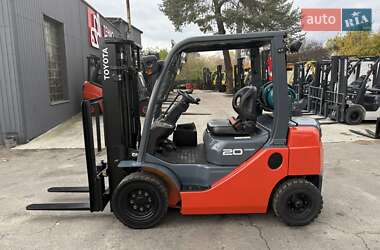 Вилочный погрузчик Toyota 02-8FGF20 2012 в Киеве Вилочный погрузчик Toyota 02-8FGF20 2012 в Киеве