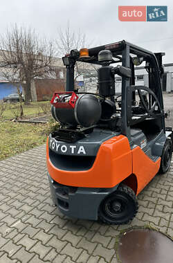 Вилочний навантажувач Toyota 02-8FGF25 2019 в Києві