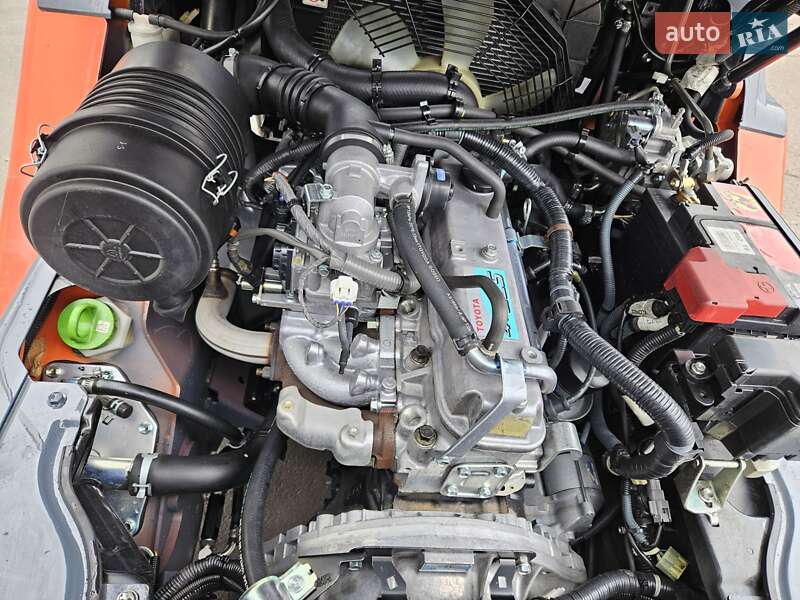 Вилочный погрузчик Toyota 02-8FGF25 2016 в Киеве фото 16 Вилочный погрузчик Toyota 02-8FGF25 2016 в Киеве