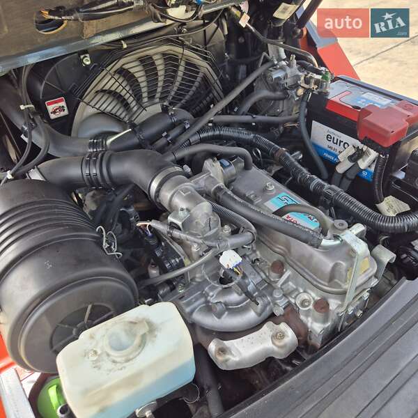 Вилочний навантажувач Toyota 02-8FGF25 2017 в Пустомитах