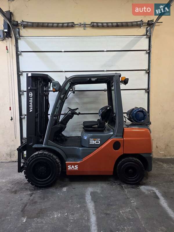 Вилочний навантажувач Toyota 02-8FGF30 2019 в Києві фото 4 Вилочний навантажувач Toyota 02-8FGF30 2019 в Києві