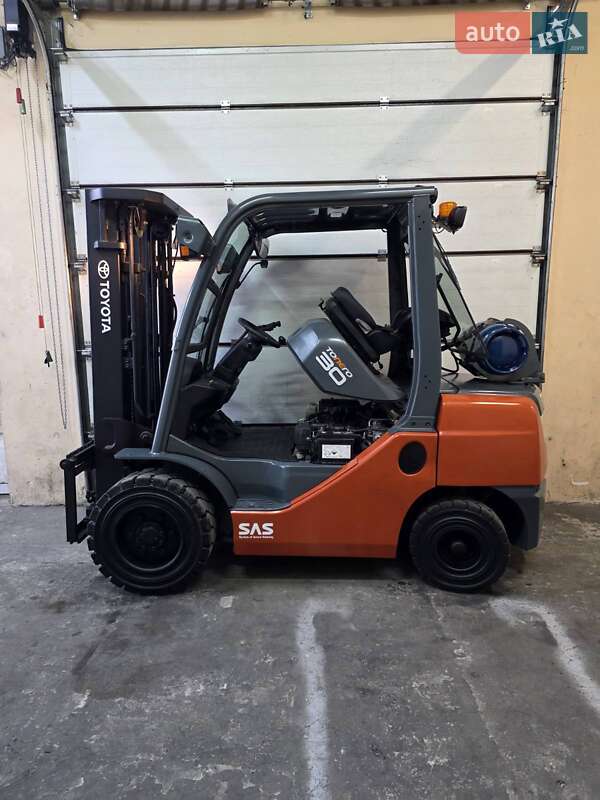Вилочний навантажувач Toyota 02-8FGF30 2019 в Києві фото 14 Вилочний навантажувач Toyota 02-8FGF30 2019 в Києві