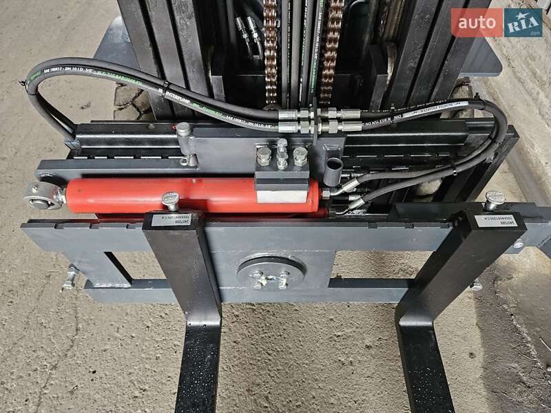 Вилочный погрузчик Toyota 32FG-25 2017 в Киеве