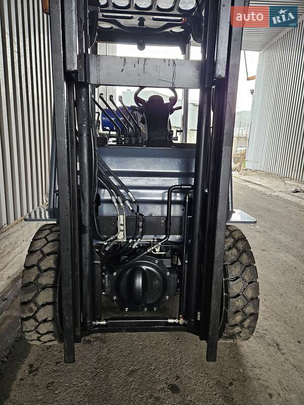 Вилочный погрузчик Toyota 32FG-25 2017 в Киеве