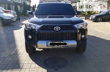 Внедорожник / Кроссовер Toyota 4Runner 2016 в Киеве