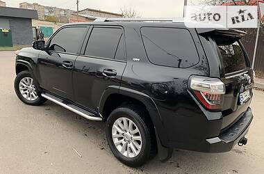 Внедорожник / Кроссовер Toyota 4Runner 2017 в Ровно