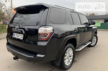 Внедорожник / Кроссовер Toyota 4Runner 2017 в Ровно