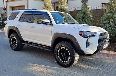 Позашляховик / Кросовер Toyota 4Runner 2019 в Одесі