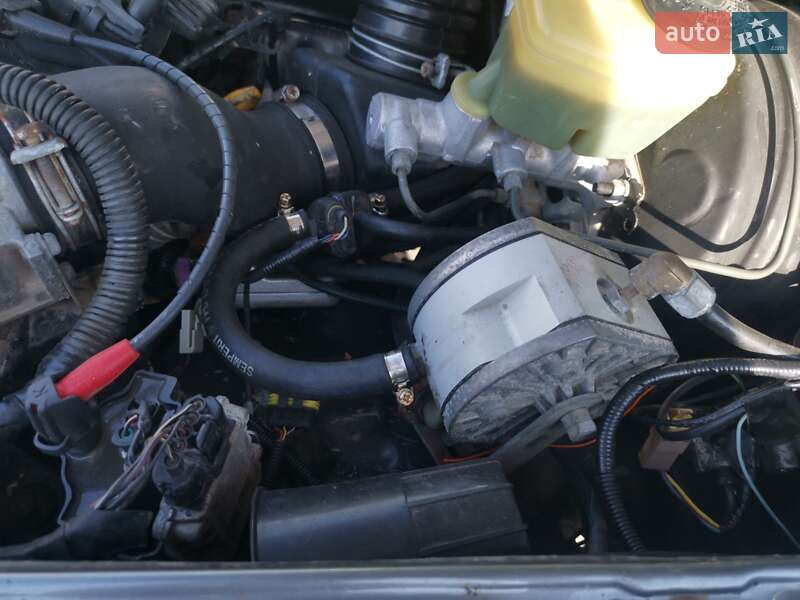 Позашляховик / Кросовер Toyota 4Runner 1995 в Одесі