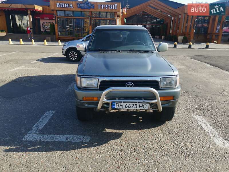 Позашляховик / Кросовер Toyota 4Runner 1995 в Одесі