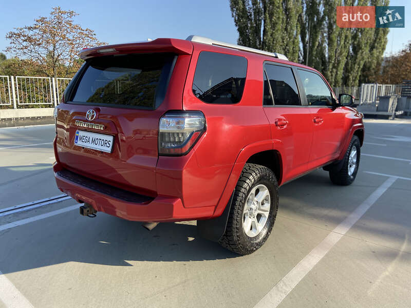 Внедорожник / Кроссовер Toyota 4Runner 2017 в Киеве