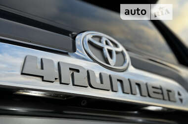 Внедорожник / Кроссовер Toyota 4Runner 2014 в Дубно