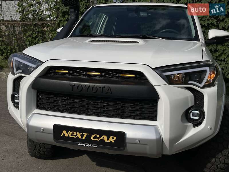 Внедорожник / Кроссовер Toyota 4Runner 2018 в Киеве