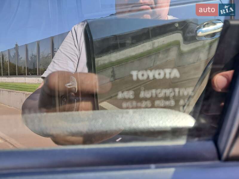 Позашляховик / Кросовер Toyota 4Runner 2011 в Києві