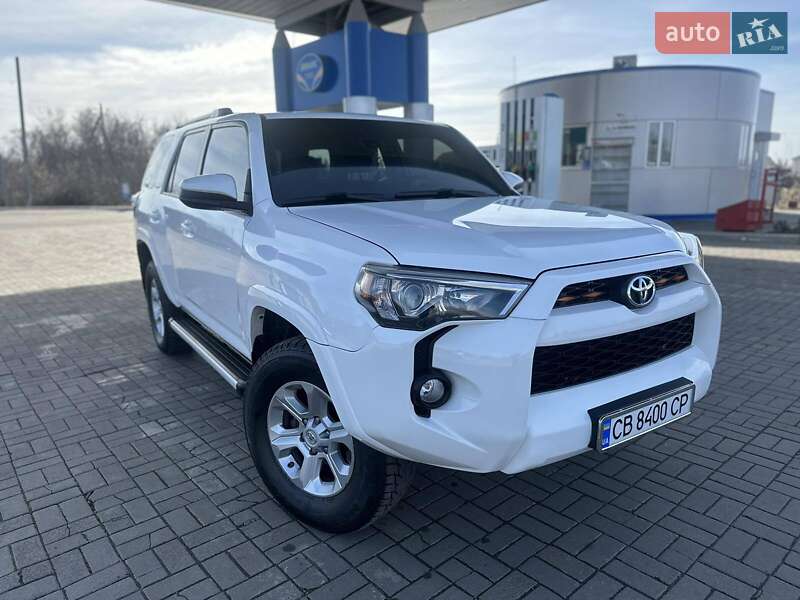 Позашляховик / Кросовер Toyota 4Runner 2014 в Прилуках