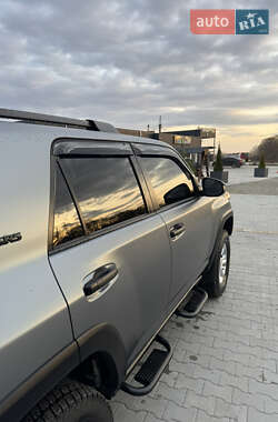 Внедорожник / Кроссовер Toyota 4Runner 2018 в 