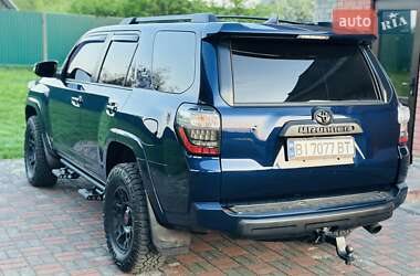 Внедорожник / Кроссовер Toyota 4Runner 2017 в 