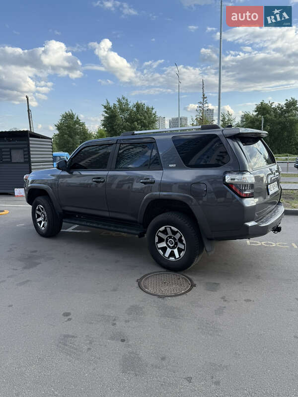 Позашляховик / Кросовер Toyota 4Runner 2020 в Києві