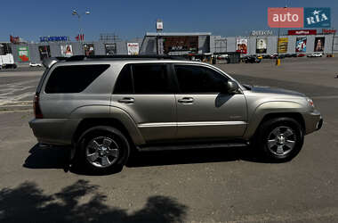 Позашляховик / Кросовер Toyota 4Runner 2004 в 