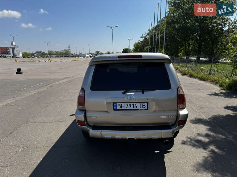 Внедорожник / Кроссовер Toyota 4Runner 2004 в Одессе