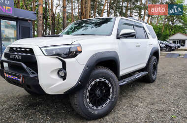 Внедорожник / Кроссовер Toyota 4Runner 2019 в Киеве