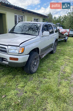 Позашляховик / Кросовер Toyota 4Runner 1997 в 