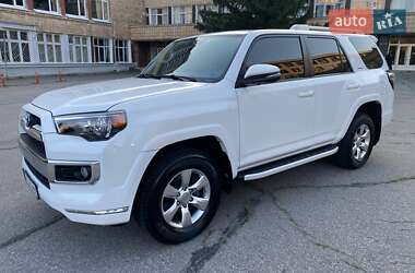 Внедорожник / Кроссовер Toyota 4Runner 2017 в 