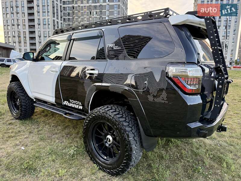 Позашляховик / Кросовер Toyota 4Runner 2017 в Києві фото 3 Позашляховик / Кросовер Toyota 4Runner 2017 в Києві