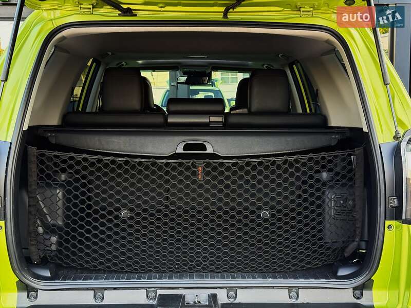 Внедорожник / Кроссовер Toyota 4Runner 2021 в Киеве