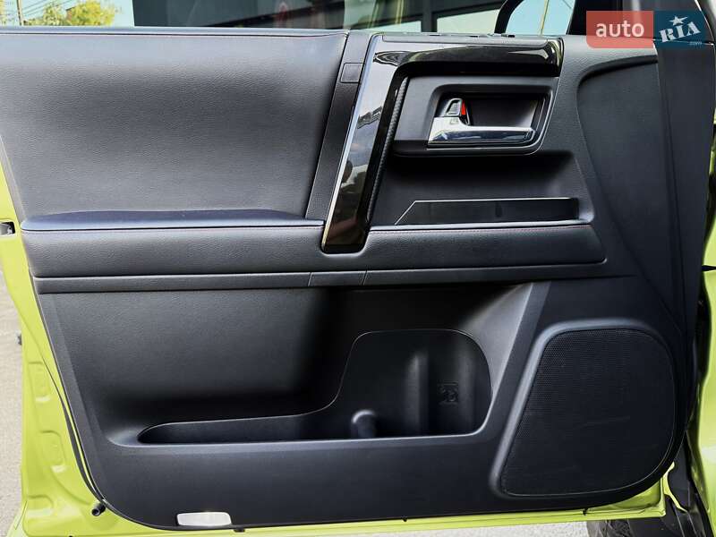 Внедорожник / Кроссовер Toyota 4Runner 2021 в Киеве