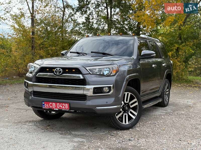 Позашляховик / Кросовер Toyota 4Runner 2014 в Кривому Розі