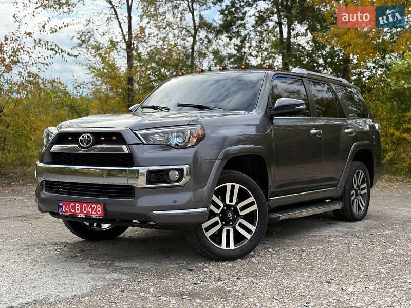 Позашляховик / Кросовер Toyota 4Runner 2014 в Кривому Розі
