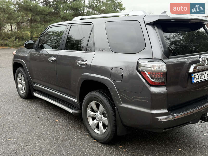 Внедорожник / Кроссовер Toyota 4Runner 2014 в Виннице