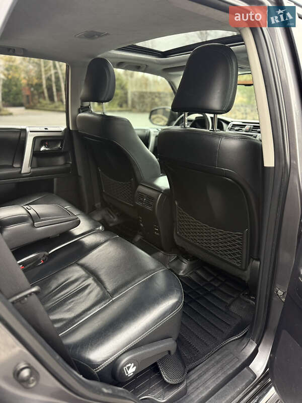 Внедорожник / Кроссовер Toyota 4Runner 2014 в Виннице