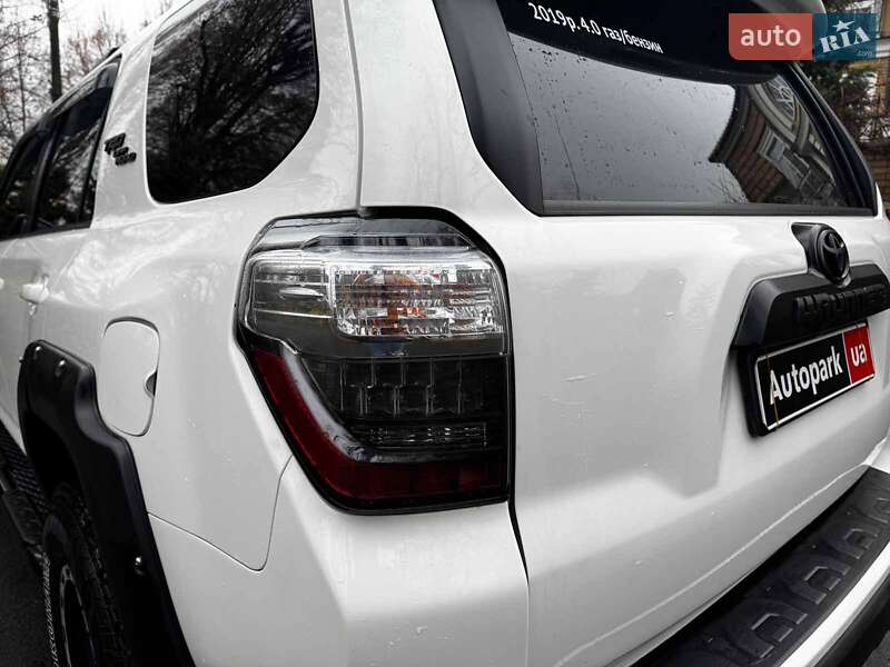 Внедорожник / Кроссовер Toyota 4Runner 2019 в Киеве