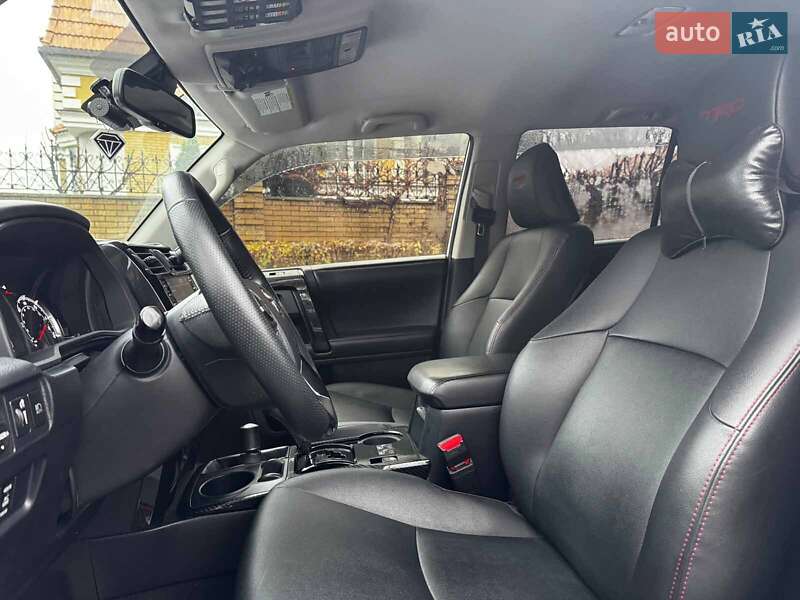Внедорожник / Кроссовер Toyota 4Runner 2019 в Киеве