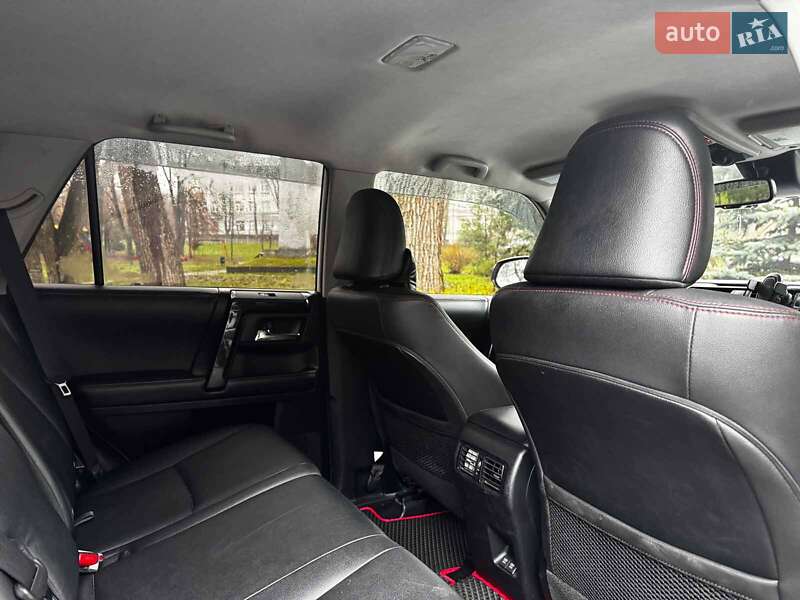 Внедорожник / Кроссовер Toyota 4Runner 2019 в Киеве