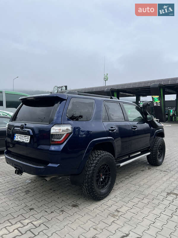 Внедорожник / Кроссовер Toyota 4Runner 2014 в Яремче