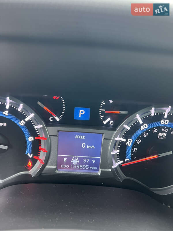 Внедорожник / Кроссовер Toyota 4Runner 2014 в Яремче