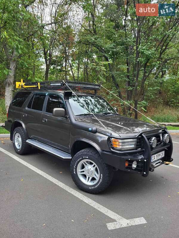 Внедорожник / Кроссовер Toyota 4Runner 1997 в Черкассах