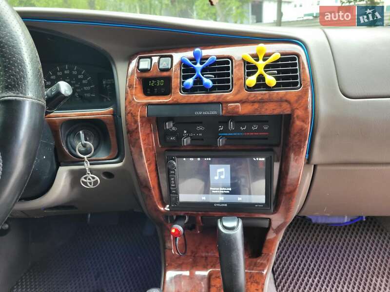Внедорожник / Кроссовер Toyota 4Runner 1997 в Черкассах