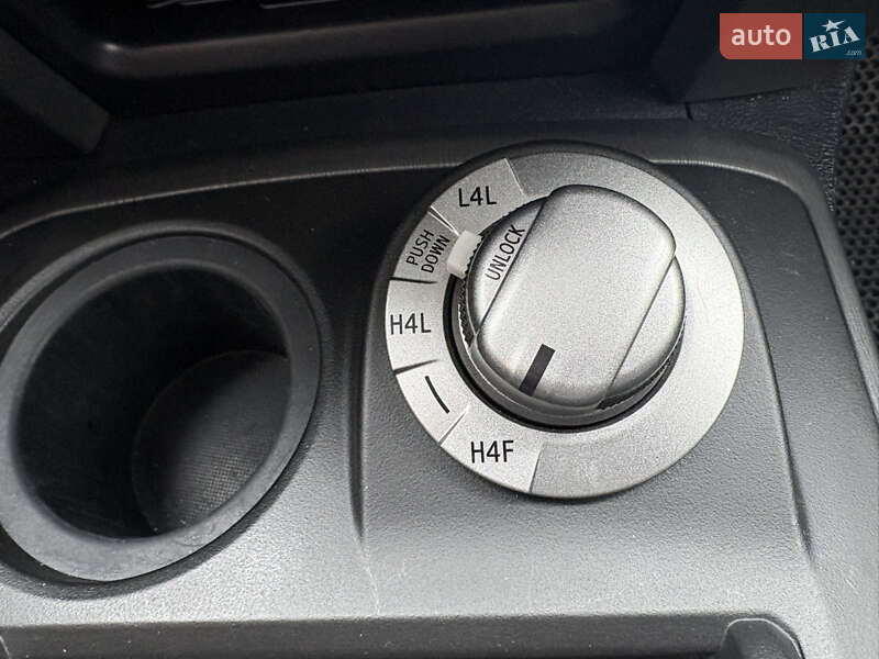 Внедорожник / Кроссовер Toyota 4Runner 2011 в Чернигове