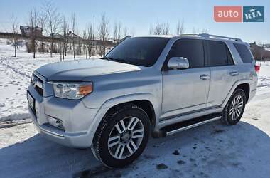 Позашляховик / Кросовер Toyota 4Runner 2011 в Києві