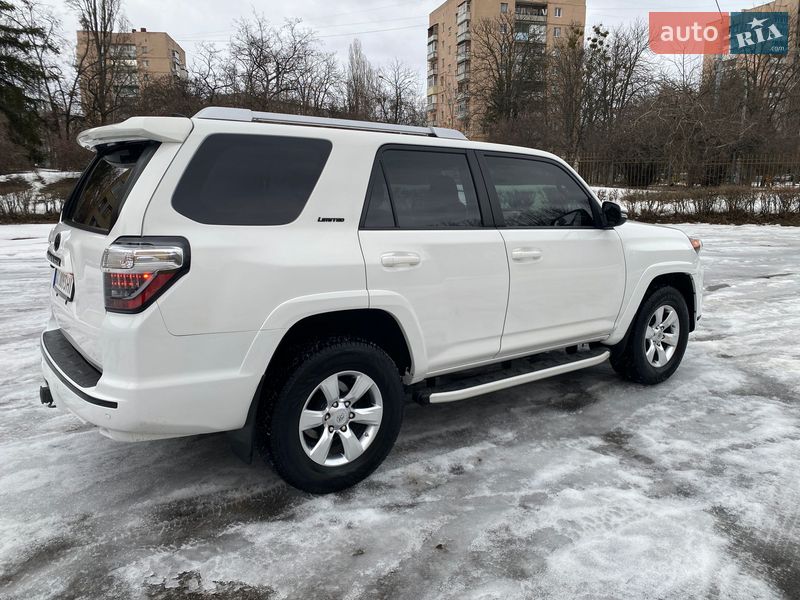 Внедорожник / Кроссовер Toyota 4Runner 2017 в Харькове