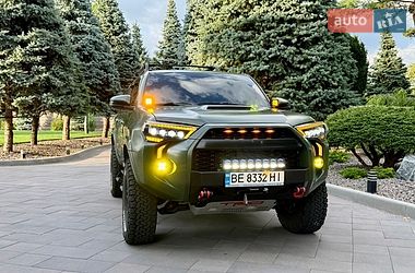 Внедорожник / Кроссовер Toyota 4Runner 2020 в Умани